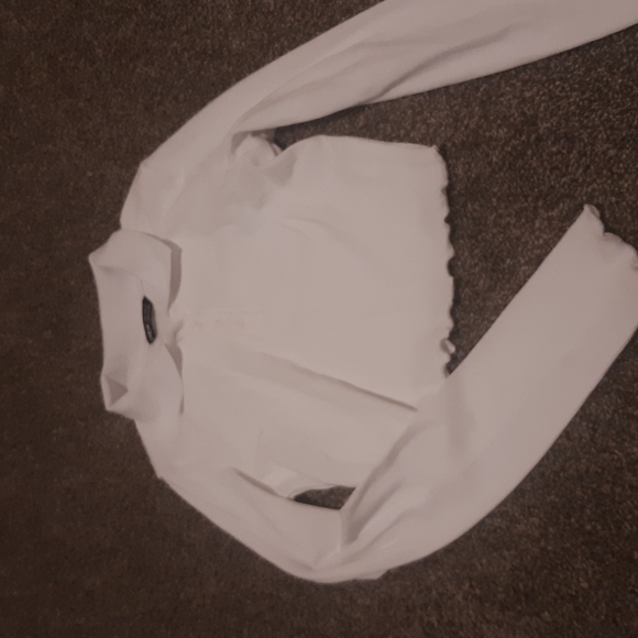 Women's cropped white top - Picture 1 of 3